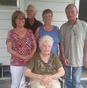 Meet your Posher, Rose